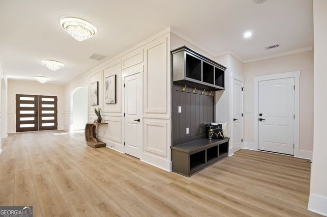 1755 SNAPFINGER Road, Decatur, GA 30032