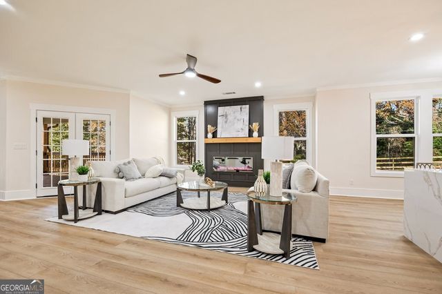 1755 SNAPFINGER Road, Decatur, GA 30032