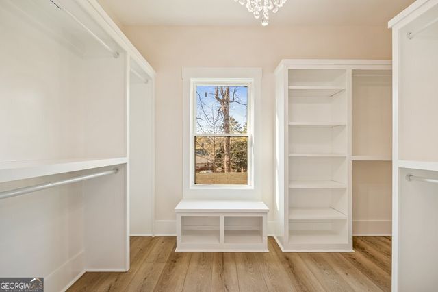 1755 SNAPFINGER Road, Decatur, GA 30032