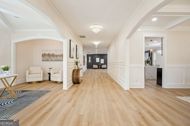 1755 SNAPFINGER Road, Decatur, GA 30032