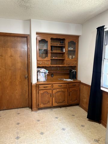 702 Granada Drive, Duncanville, TX 75116