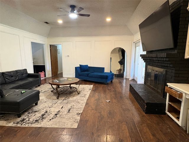 702 Granada Drive, Duncanville, TX 75116