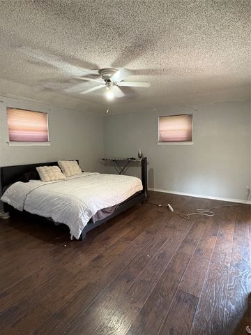 702 Granada Drive, Duncanville, TX 75116