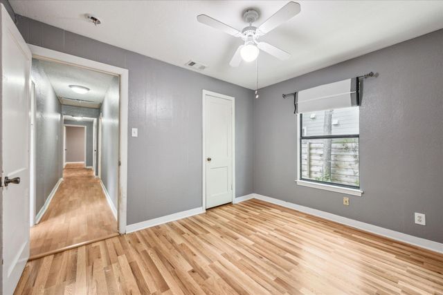 1102 Cherico ST, Austin, TX 78702