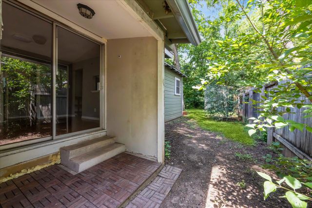 1102 Cherico ST, Austin, TX 78702