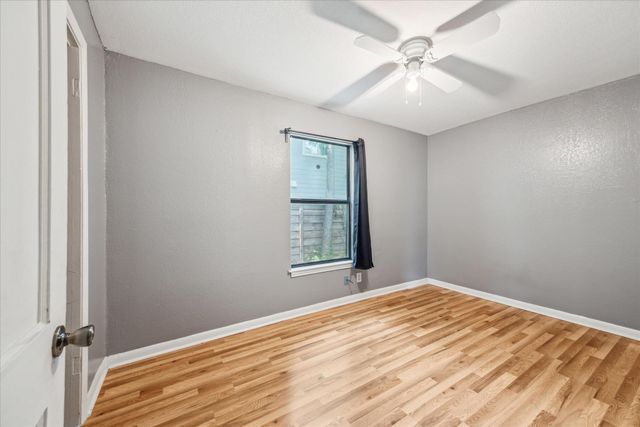 1102 Cherico ST, Austin, TX 78702