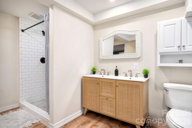 298 Erwin Hills Road, Asheville, NC 28806