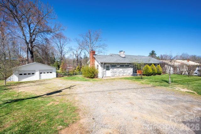 298 Erwin Hills Road, Asheville, NC 28806