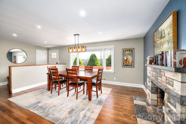 298 Erwin Hills Road, Asheville, NC 28806