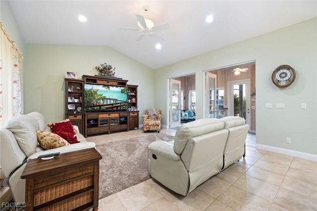 4013 Oak Haven DR, Labelle, FL 33935