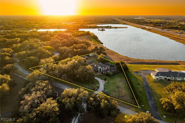 4013 Oak Haven DR, Labelle, FL 33935