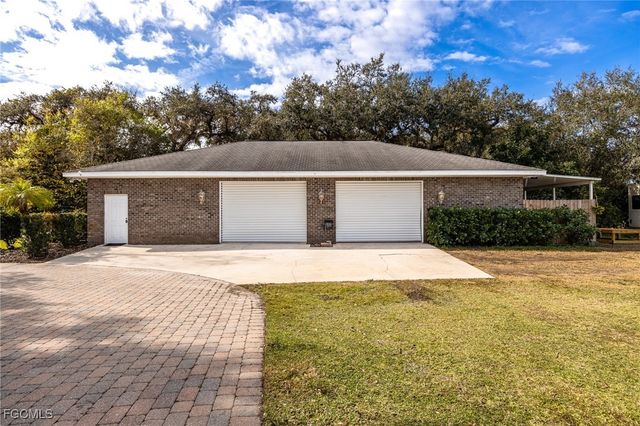 4013 Oak Haven DR, Labelle, FL 33935