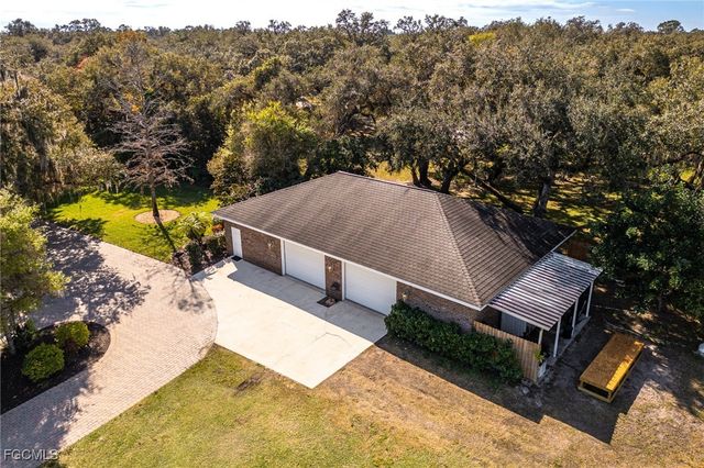 4013 Oak Haven DR, Labelle, FL 33935