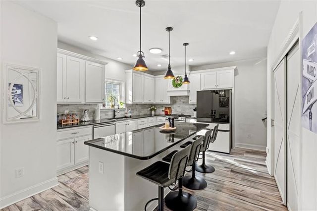 250 Crowe Springs NW Road, Cartersville, GA 30121