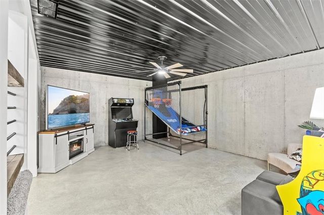 250 Crowe Springs NW Road, Cartersville, GA 30121