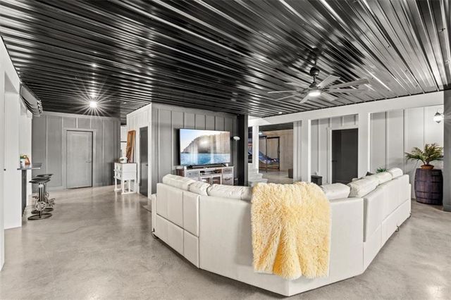 250 Crowe Springs NW Road, Cartersville, GA 30121