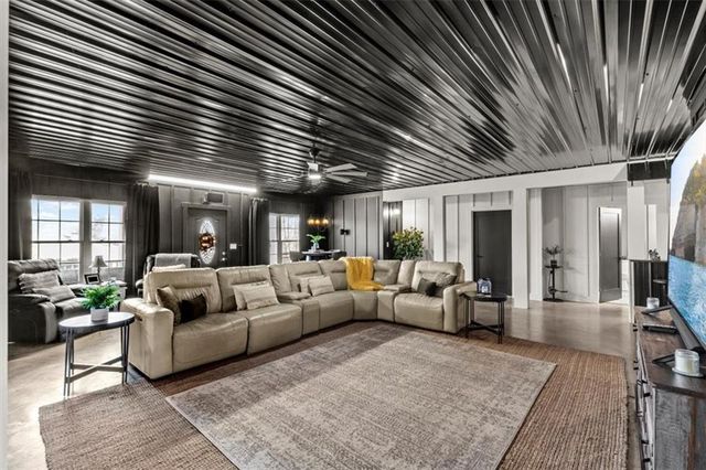 250 Crowe Springs NW Road, Cartersville, GA 30121