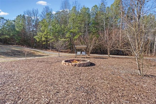 250 Crowe Springs NW Road, Cartersville, GA 30121