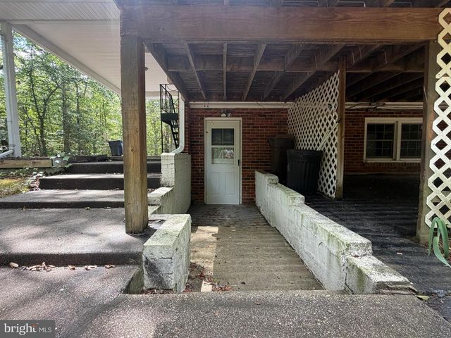 3830 STONEYBROOK RD, White Plains, MD 20695