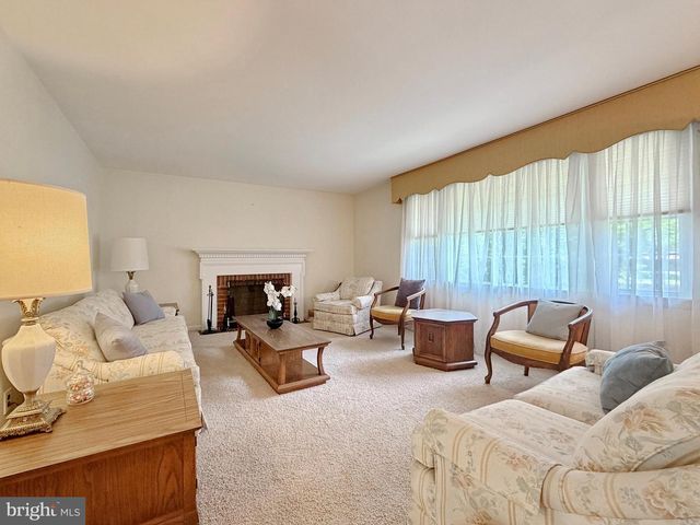 3830 STONEYBROOK RD, White Plains, MD 20695