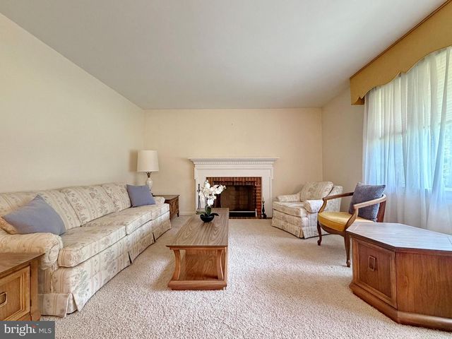 3830 STONEYBROOK RD, White Plains, MD 20695