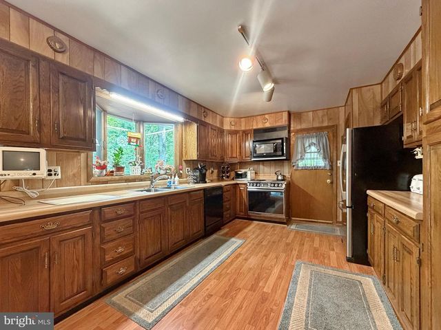 3830 STONEYBROOK RD, White Plains, MD 20695