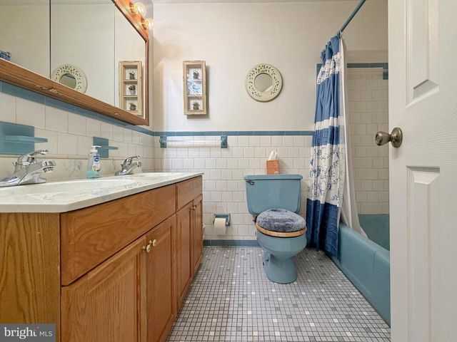 3830 STONEYBROOK RD, White Plains, MD 20695