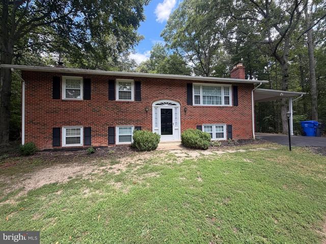 3830 STONEYBROOK RD, White Plains, MD 20695