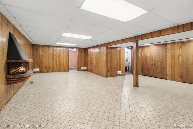 35977 Dover Street, Livonia, MI 48150