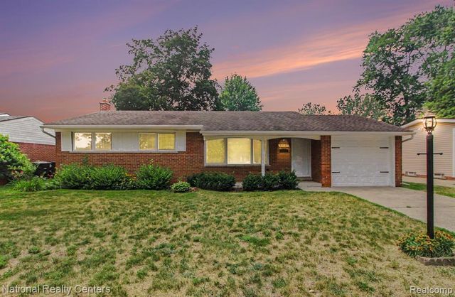 35977 Dover Street, Livonia, MI 48150