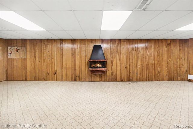 35977 Dover Street, Livonia, MI 48150