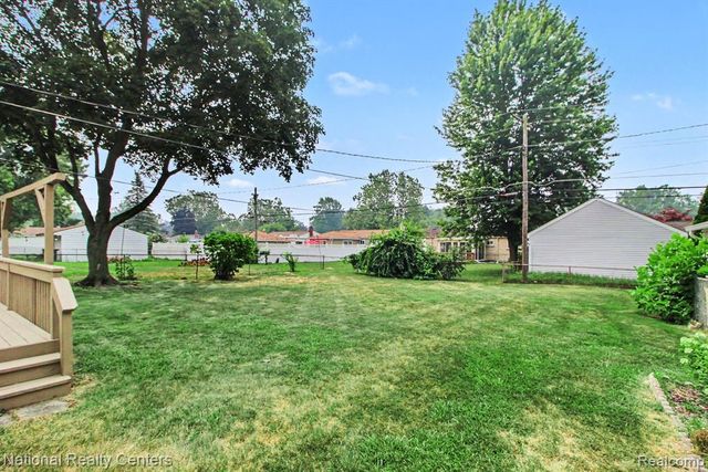 35977 Dover Street, Livonia, MI 48150
