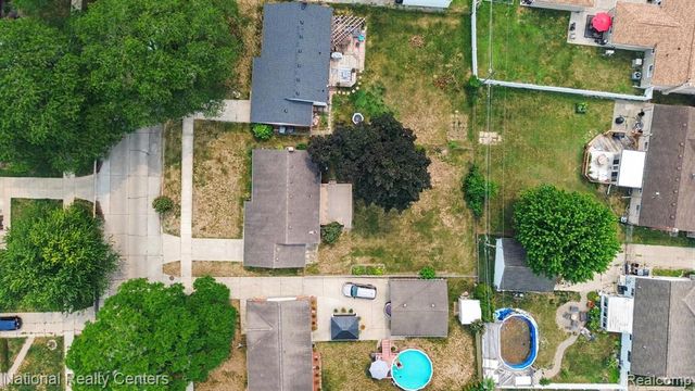 35977 Dover Street, Livonia, MI 48150