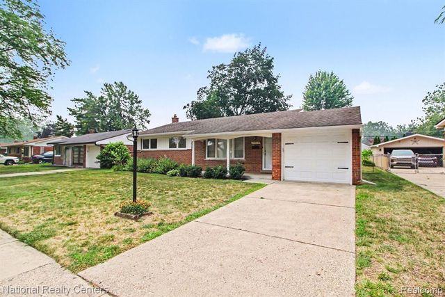 35977 Dover Street, Livonia, MI 48150
