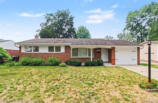 35977 Dover Street, Livonia, MI 48150