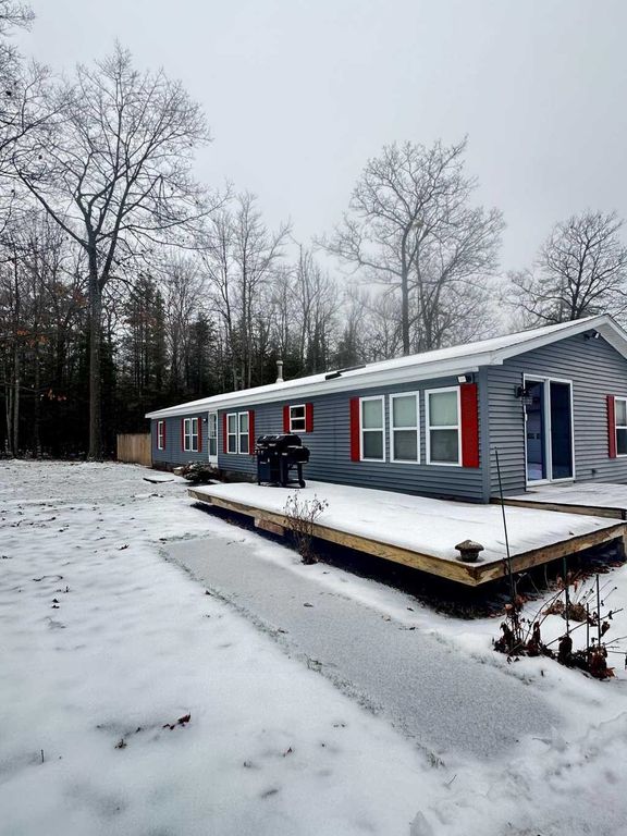 8385 Elevere Road, Lachine, MI 49753