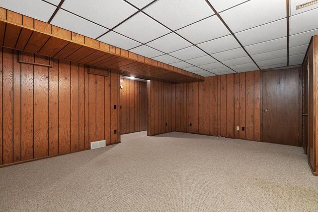 5319 Autumn Lane, Mcfarland, WI 53558