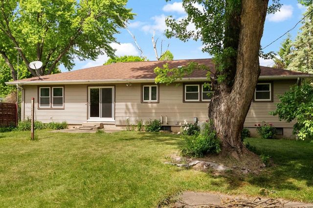5319 Autumn Lane, Mcfarland, WI 53558