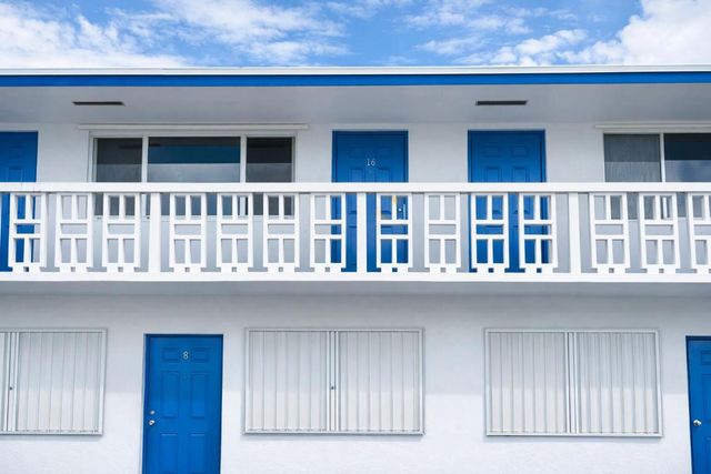 1950 Lake Osborne Drive 18, Lake Worth, FL 33461