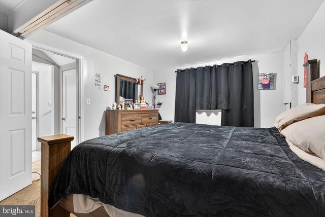 1390 CAROLE LN, Manheim, PA 17545