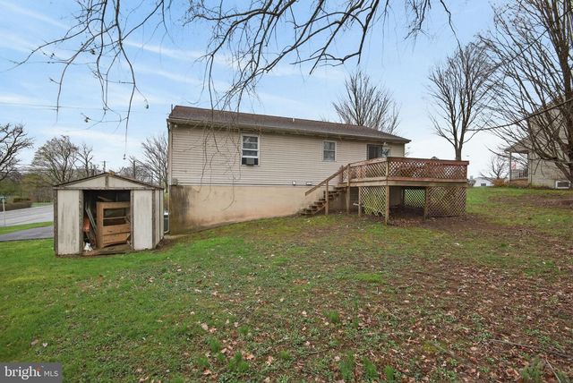 1390 CAROLE LN, Manheim, PA 17545