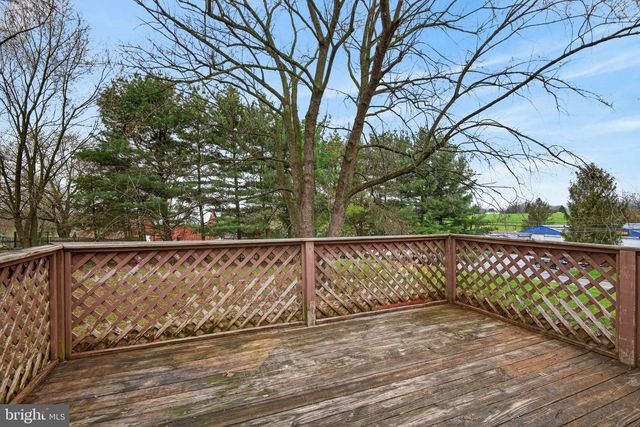 1390 CAROLE LN, Manheim, PA 17545
