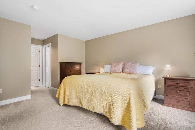 33 PISCATAQUA Road, Dover, NH 03820