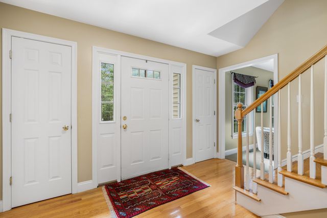 33 PISCATAQUA Road, Dover, NH 03820