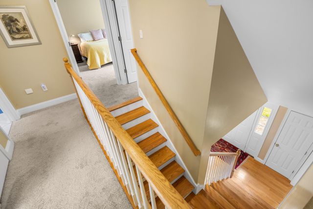 33 PISCATAQUA Road, Dover, NH 03820