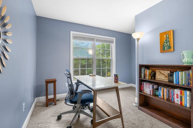 33 PISCATAQUA Road, Dover, NH 03820