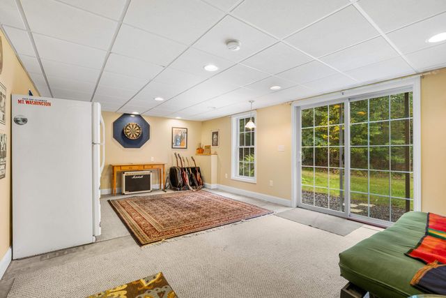 33 PISCATAQUA Road, Dover, NH 03820