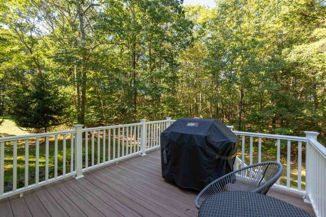 33 PISCATAQUA Road, Dover, NH 03820