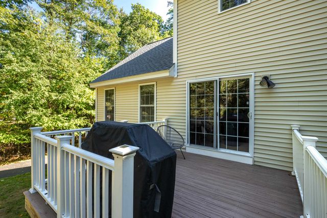 33 PISCATAQUA Road, Dover, NH 03820