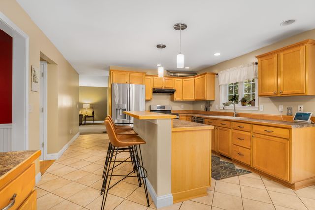 33 PISCATAQUA Road, Dover, NH 03820